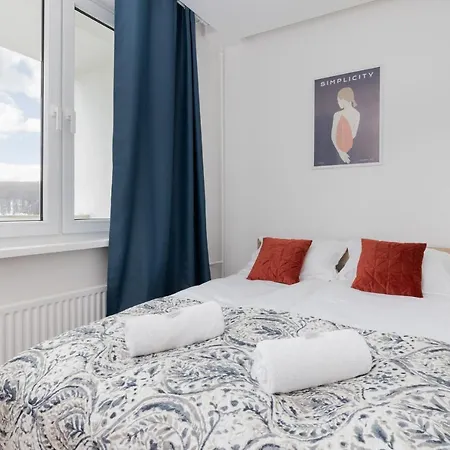 Park De Gaulle Wrzeszcz By Renters Apartment Gdansk