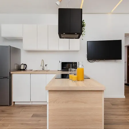 Apartment Park De Gaulle Wrzeszcz By Renters