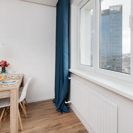 Apartment Park De Gaulle Wrzeszcz By Renters *